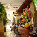 Restaurant & Bar